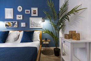 2 habitaciones, tabla de planchar con plancha, cunas y wifi gratis 