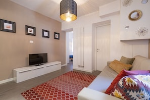 Apartment, 2 Bedrooms | Living area | TV - Cipriani (Venice)
