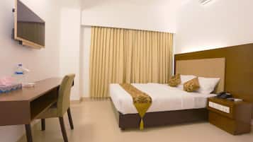 Deluxe Quadruple Room | 1 bedroom, desk, free WiFi, bed sheets