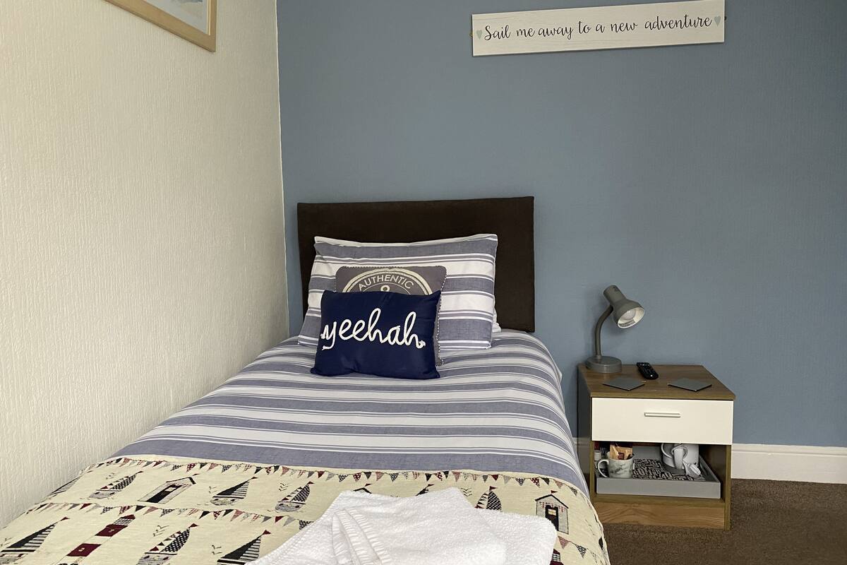 Single Room, Shared Bathroom | Soundproofing, free WiFi, bed sheets