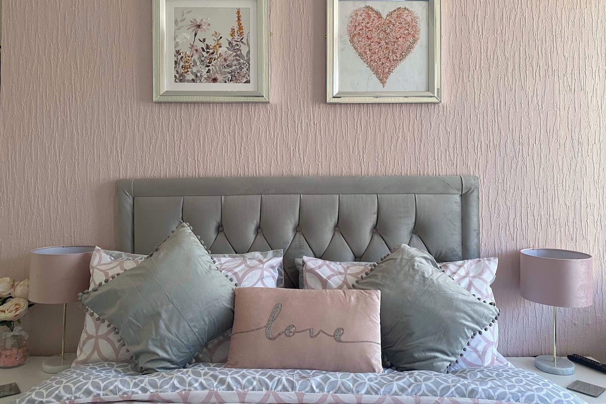 Double Room, Ensuite (Deluxe) | Soundproofing, free WiFi, bed sheets