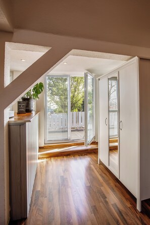 Standard Studio, 1 Bedroom, Non Smoking | Terrace/patio
