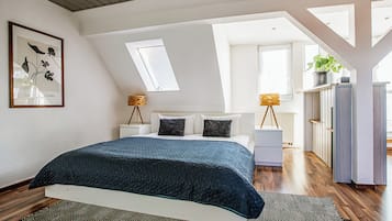 Standaard studio, 1 slaapkamer, niet-roken | Hypoallergeen beddengoed, een kluis op de kamer, een bureau, gratis wifi