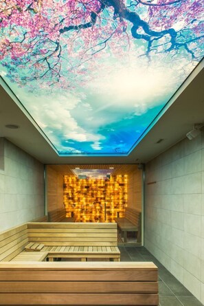 Hot springs/mineral springs, massages
