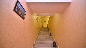 Interior entrance - MBM Hotel Yerevan (Yerevan)