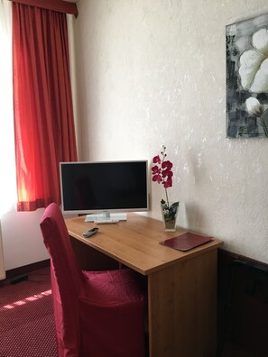 單人房 | 防敏寢具、書桌、熨斗/熨衫板、免費 Wi-Fi