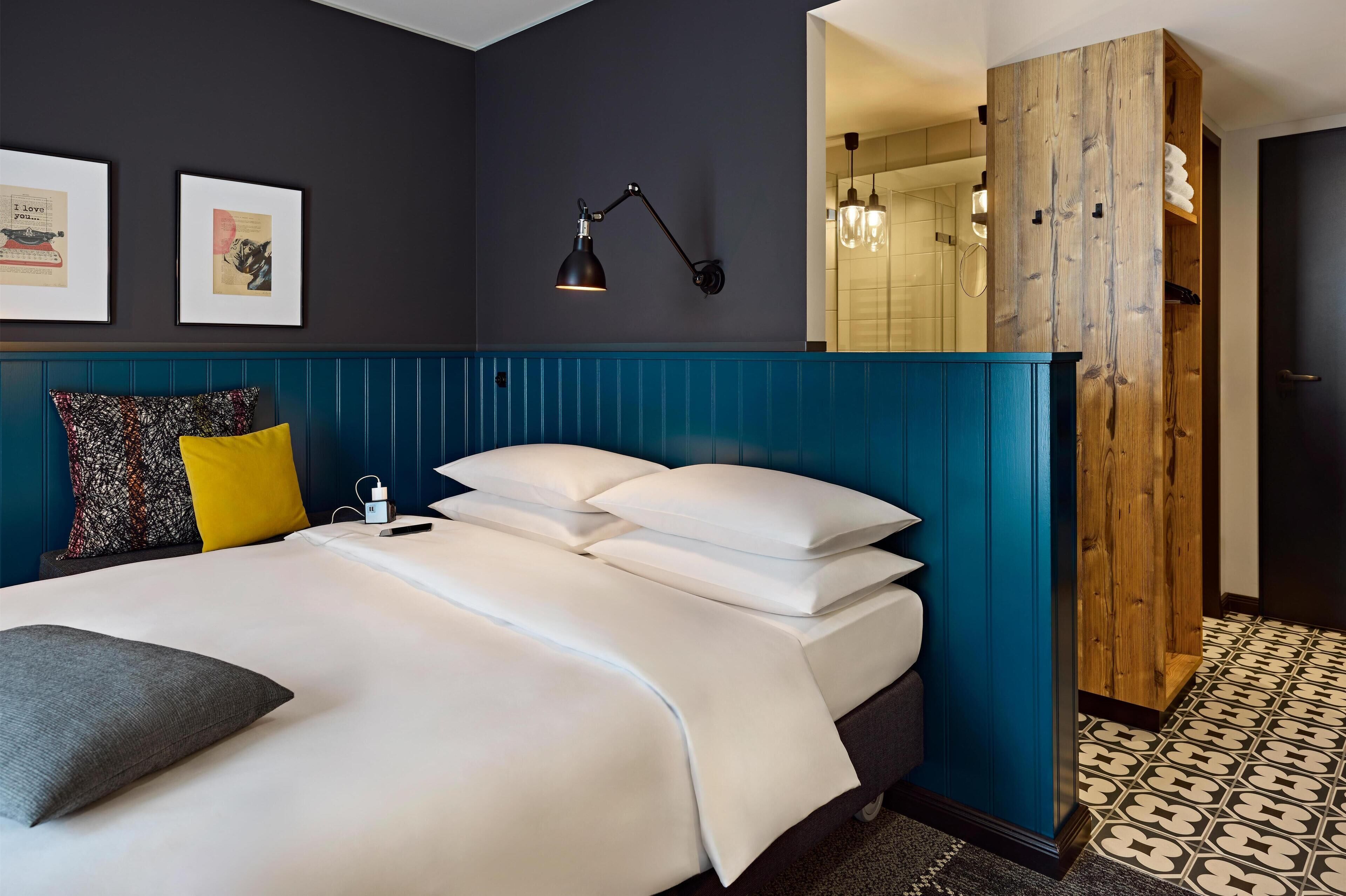 Egyptian cotton sheets, premium bedding, down duvets, pillow-top beds