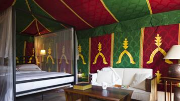 La Haymah | Caja fuerte, decoración individual, mobiliario individual