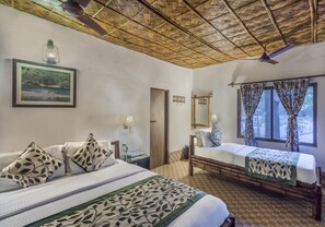 Deluxe AC Hut | Down comforters, pillowtop beds, individually decorated - Sunderban Tiger Camp (Gosaba)