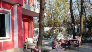 Exterior detail - Hotel Afrodita (Dimitrovgrad)