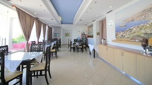 Unclassified image, 4 of 96, button - Hotel Oskar (Sarandë)