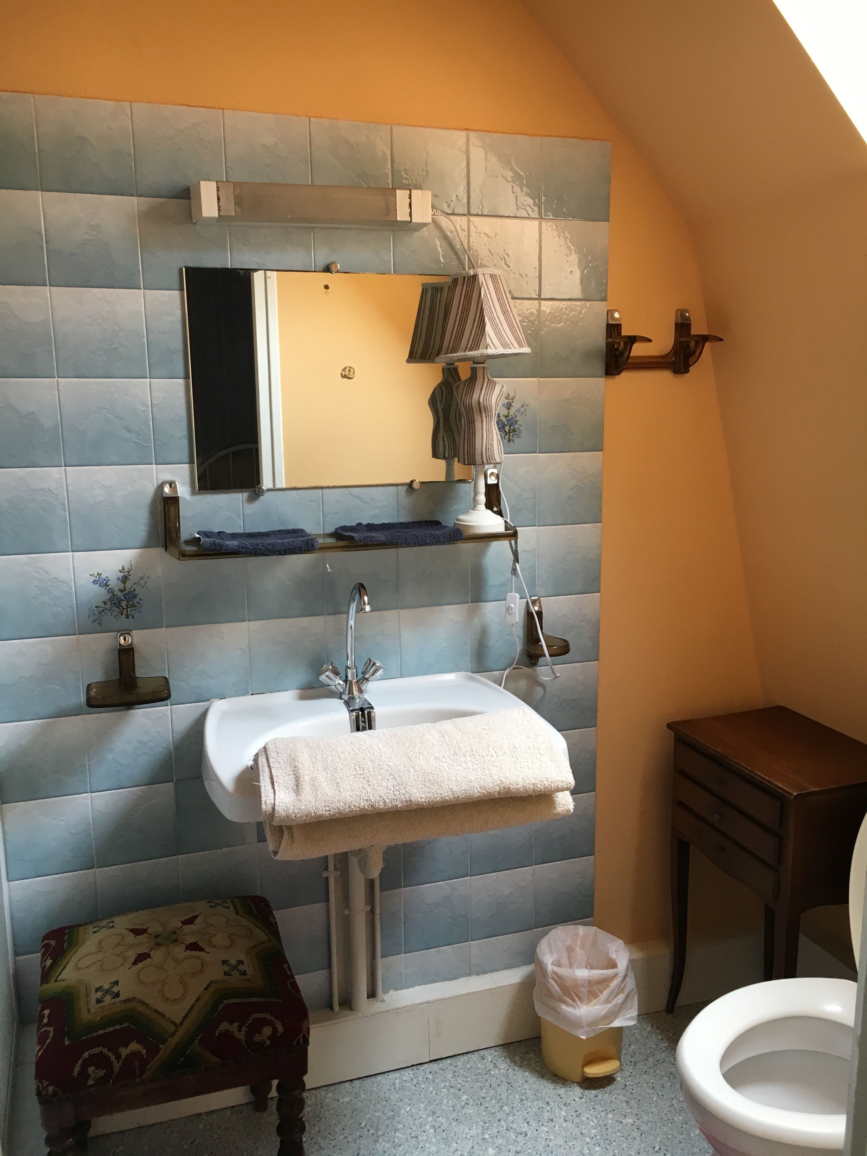 family triple room (4-6) | 1 bedroom, iron/ironing board, free wifi, bed sheets