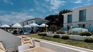 Vela Premium Dublex Pool View | Hageutsikt
