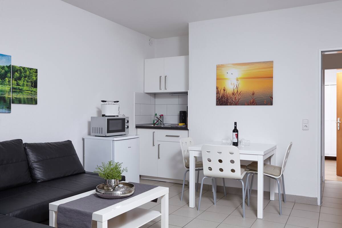 Classic Apartment (5) | Private kitchen | Coffee/tea maker, full-size fridge, microwave, stovetop