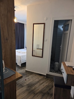 Minibar, free WiFi, bed sheets - Caretta Pansiyon (Kas)