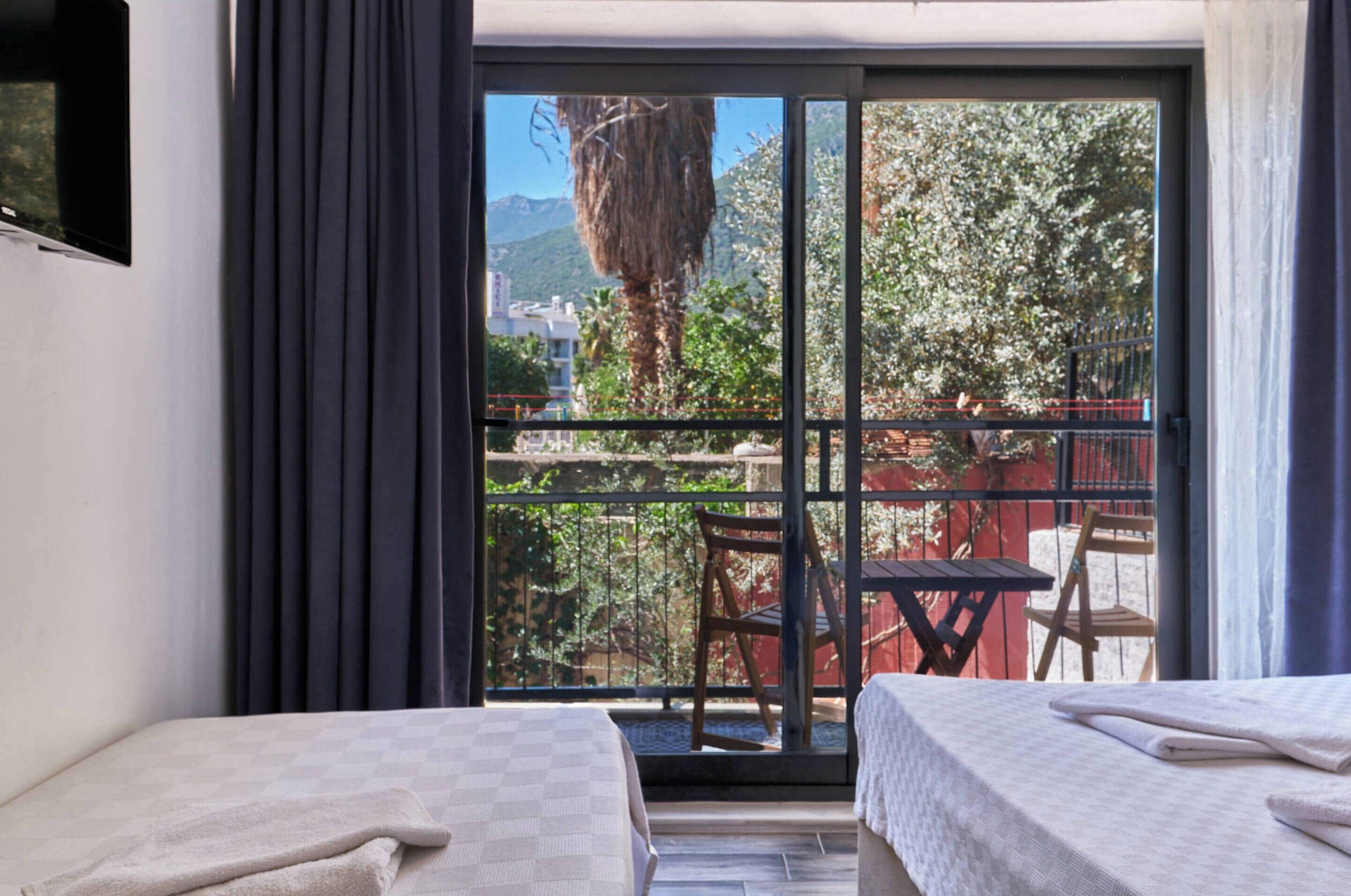 economy triple room | minibar, free wifi, bed sheets