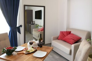 Suite, Hot Tub | Living room - Barbarella SPA (Naples)