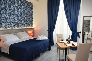 Suite, hidromasaje | 1 habitación, sábanas italianas Frette y ropa de cama de alta calidad 