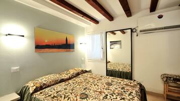 Apartment, 1 Bedroom | 1 bedroom, iron/ironing board, cribs/infant beds, free WiFi