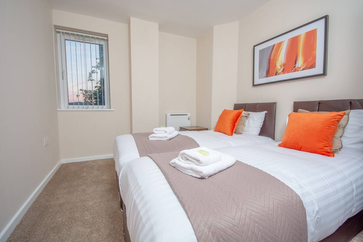 Deluxe Duplex, 3 Bedrooms, City View