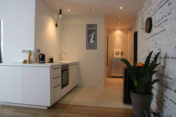 Appartement | Cuisine privée | Réfrigérateur, four, plaque de cuisson, lave-vaisselle