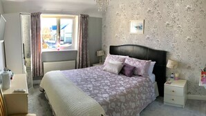 Double Room, Private Bathroom - Home From Home B&B (Bideford)