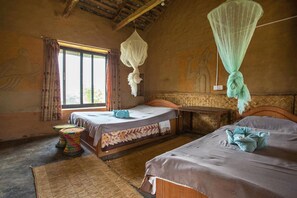 Desk, free WiFi - Annapurna Eco Village (Pokhara)