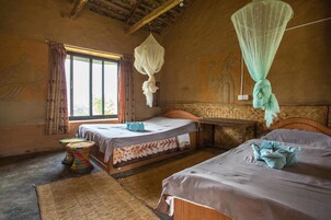 書桌、免費 Wi-Fi