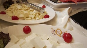 Buffet - Q Hotel Laleli (Istanbul)