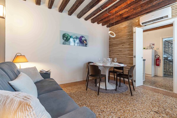 Apartment, 2 Bedrooms | Living area