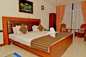 Minibar, soundproofing, iron/ironing board, free wired internet - ceylanlodge (Anuradhapura)