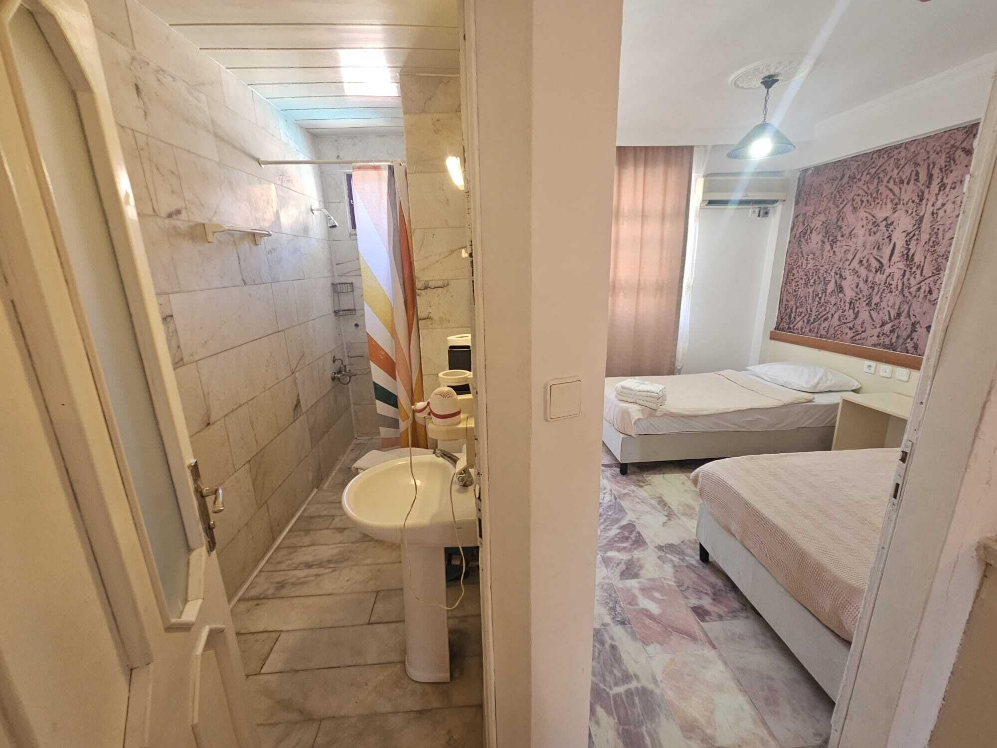 1 Schlafzimmer, individuell dekoriert, Bettwäsche