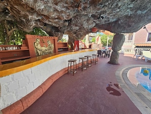 Poolside bar