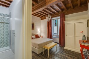Comfort Double Room | In-room safe, blackout curtains, free WiFi, bed sheets - Residenza D'Epoca Sant Anna (Florence)