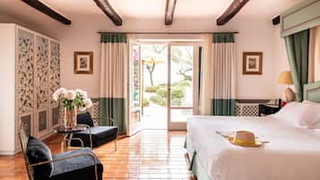 Iconic Suite | 1 camera, biancheria da letto di alta qualità, minibar