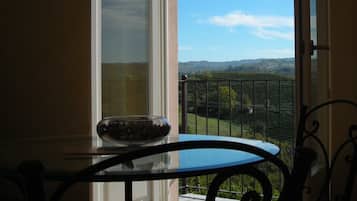 Classic Double Room, Vineyard View