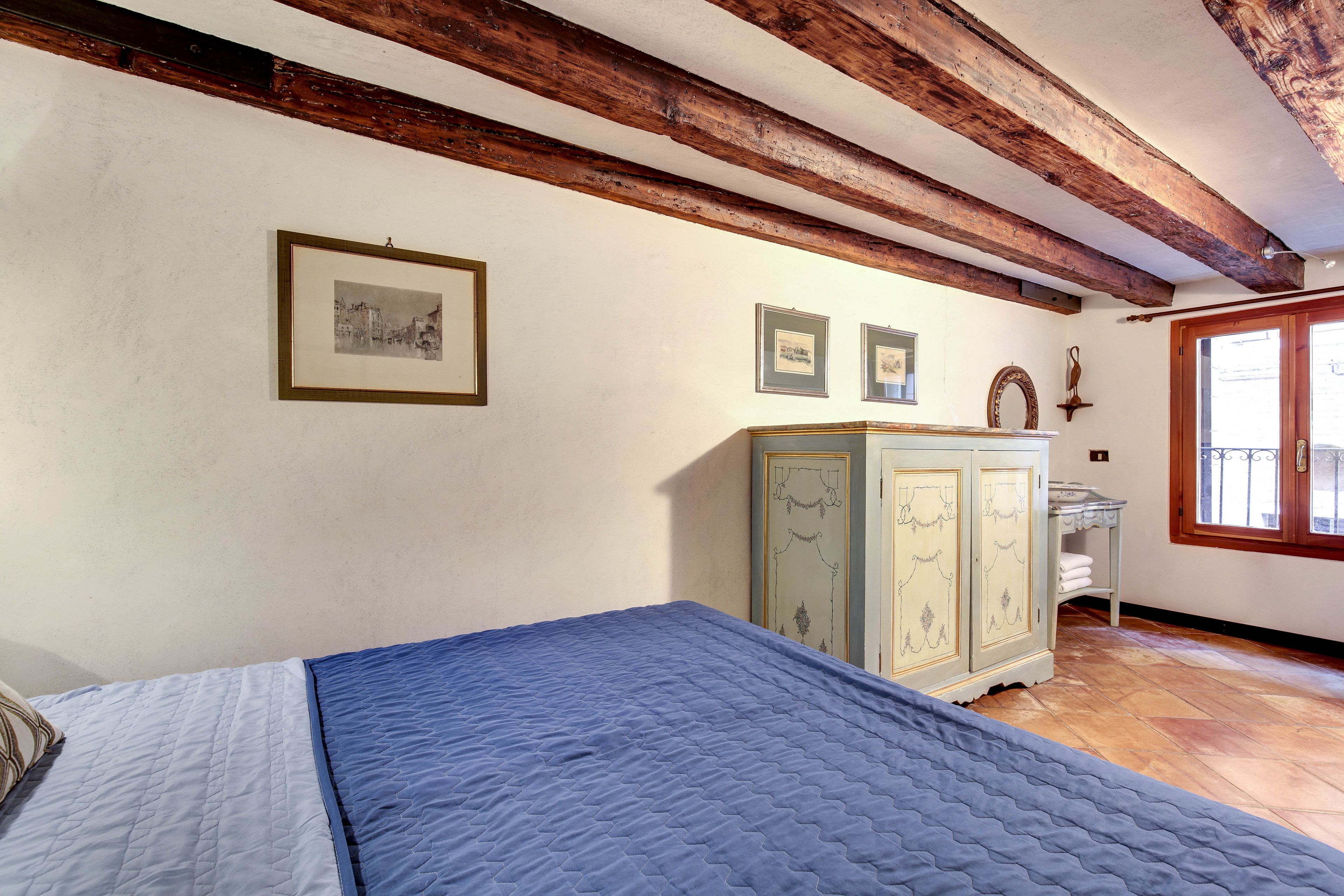 Apartment, 1 Bedroom | 2 bedrooms, iron/ironing board, cribs (surcharge), WiFi (free)