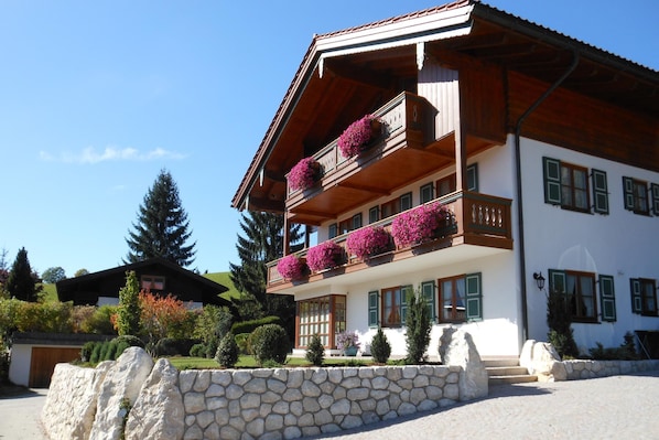 Voorkant van accommodatie