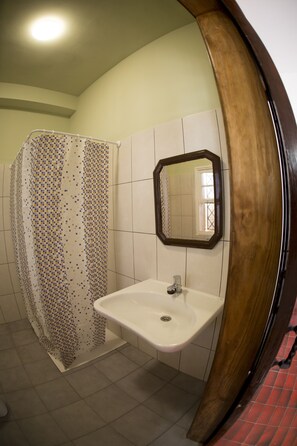 Room, Accessible, Shared Bathroom | Bathroom | Shower, free toiletries, towels - Patio Hostel - Adults Only (San Cristóbal de La Laguna)