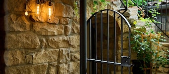 Aux Prisons de Montagny
