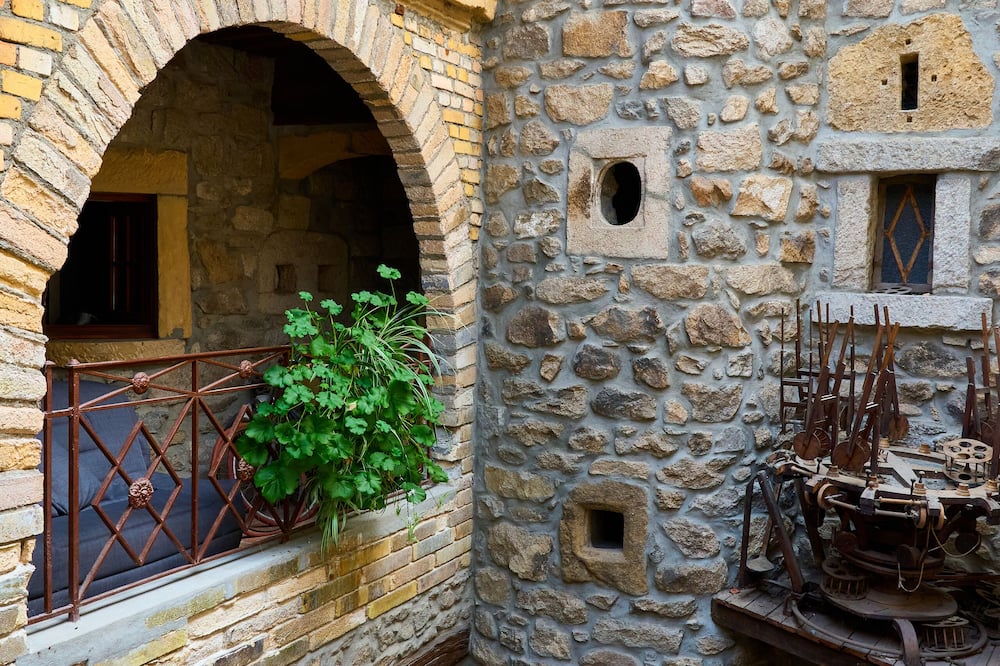Aux Prisons de Montagny