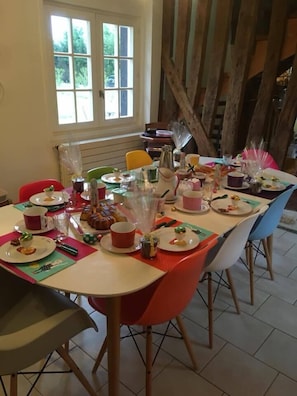 Desayuno continental incluido todos los días