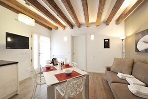 Lägenhet - 2 sovrum | Vardagsrum | LCD-tv