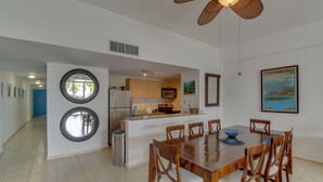 Luxury Apartment, Beach View, Beachfront | In-room dining - Costa del Sol 2 - 101 (Guayacanes)