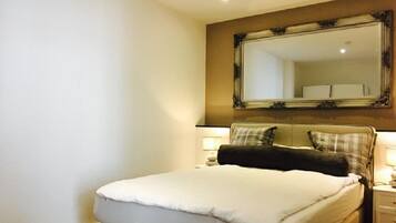 Apartment, Ground Floor | 1 bedroom, soundproofing, rollaway beds, free WiFi