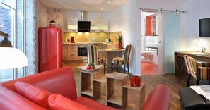 Apartment | Wohnbereich | Flachbildfernseher