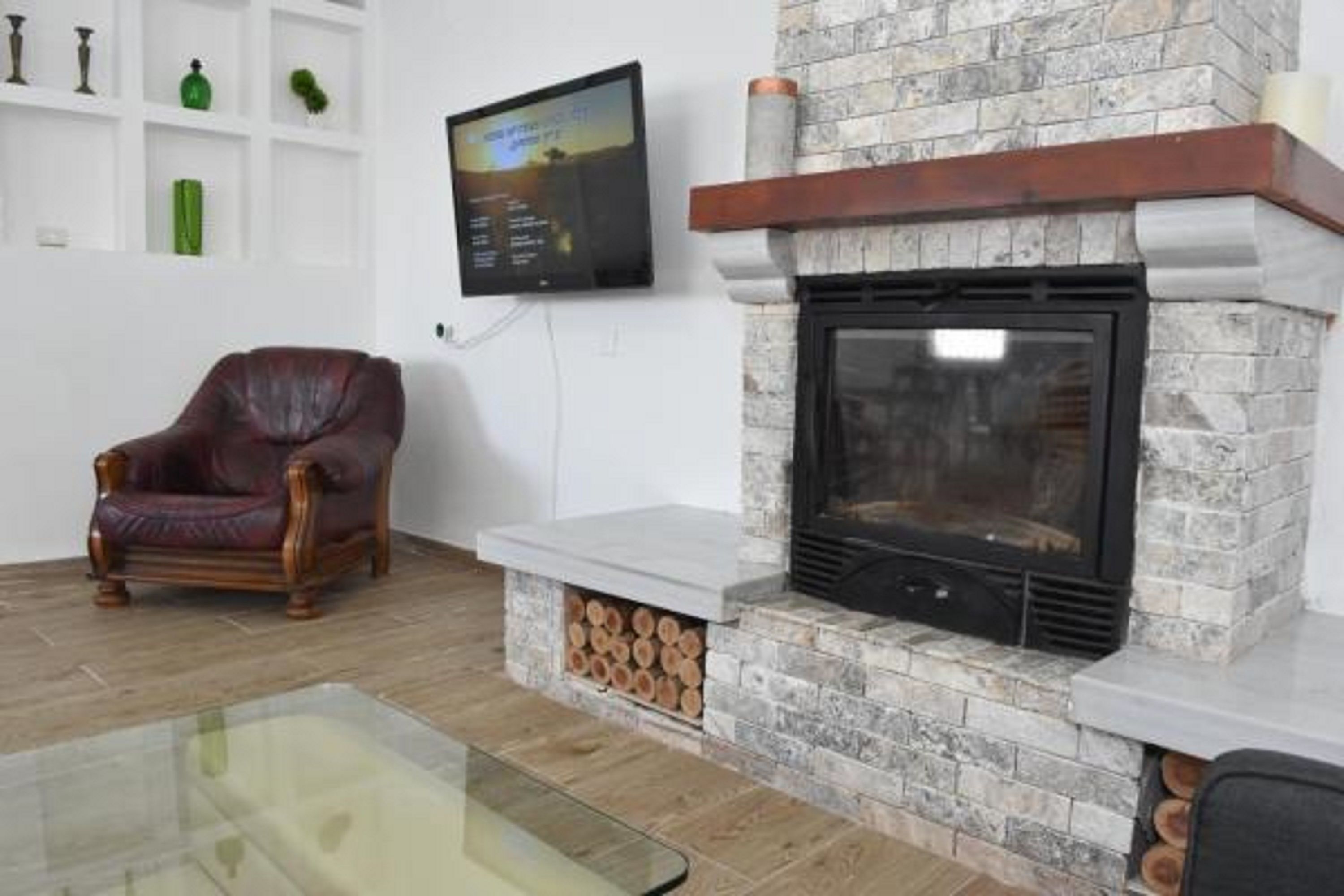 Family Villa, 4 Bedrooms | Living room | Flat-screen TV