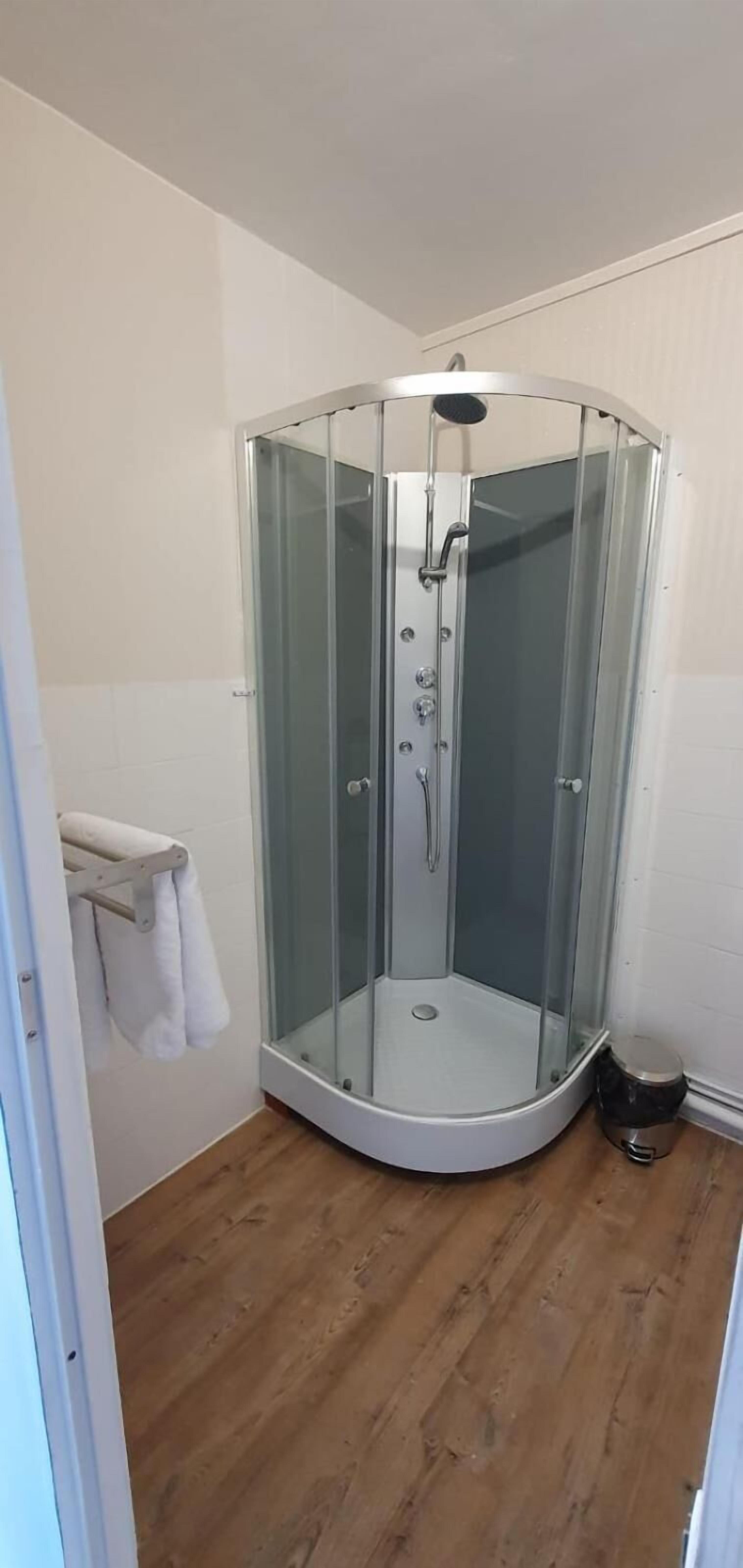 Ilmaiset hygieniatuotteet, pyyhkeet