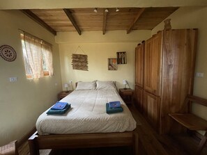 Family Cabin, Multiple Beds, Mountain View | Desk, free WiFi, bed sheets - Turismo Comunitario La Esperanza (Cajabamba)