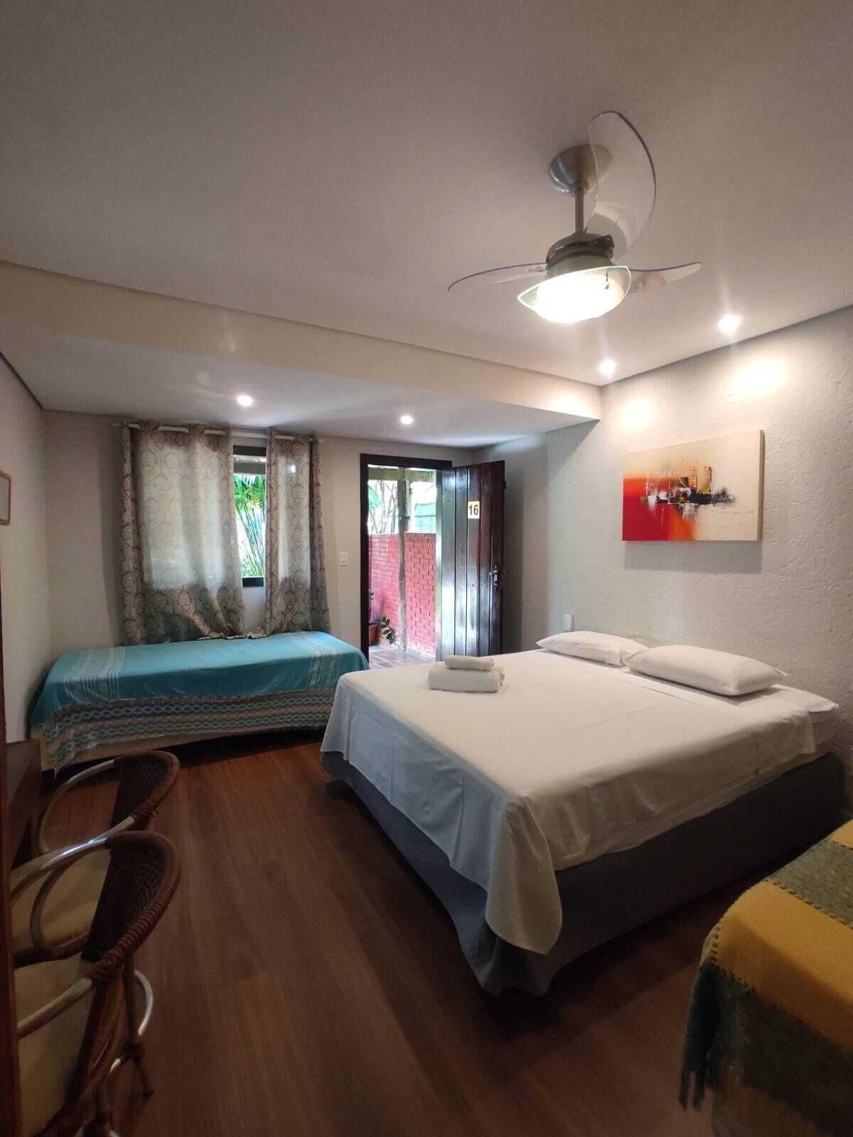 Wifi gratis y ropa de cama 